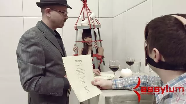 Emma Hicks-a hónap íze fiatal magyar puncik 2020 novemberére (2020))