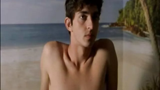 Egy aranyos transzszexuális könyörög, magyar webcamsex nyög, mint egy nimfomániás.