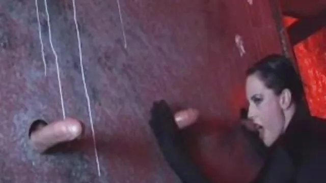 TS magyar pormó Isa Laurens: egy finom maszturbáció show