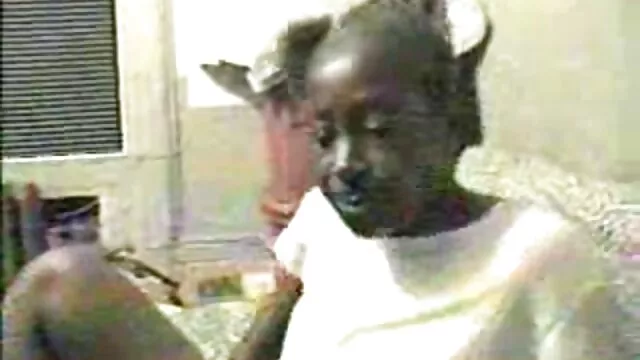 Gianna Gem magát magyar sex oldalak fecskék